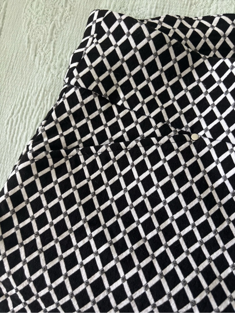 INC International Concepts Black & White Lattice Print Bermuda Shorts - Picture 4 of 5